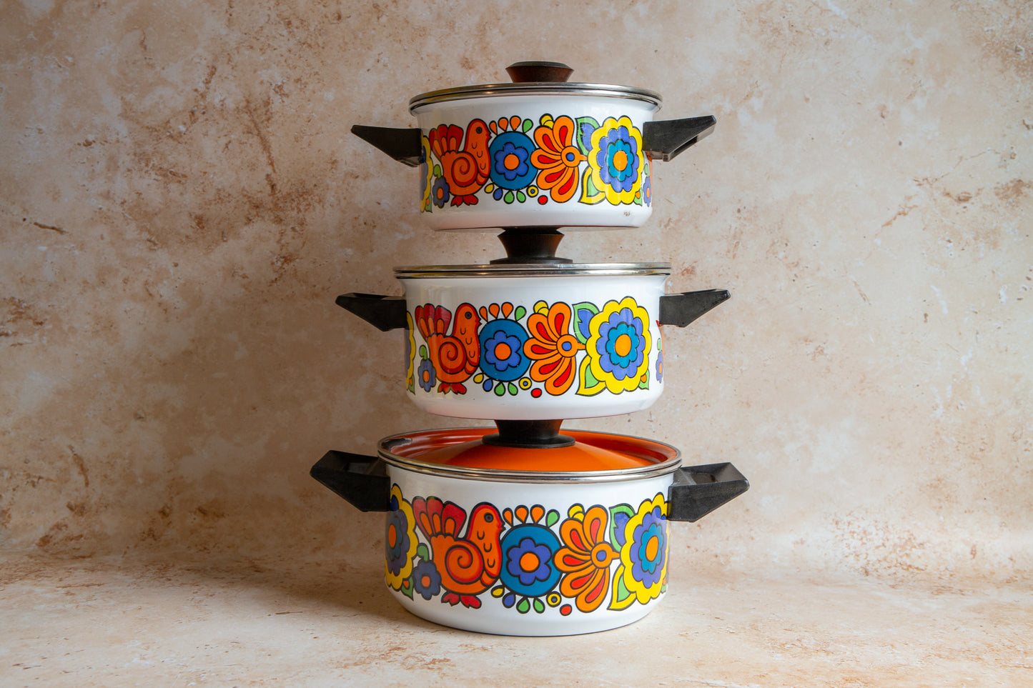 Large Lord Nelson Gaytime Enamel Saucepan