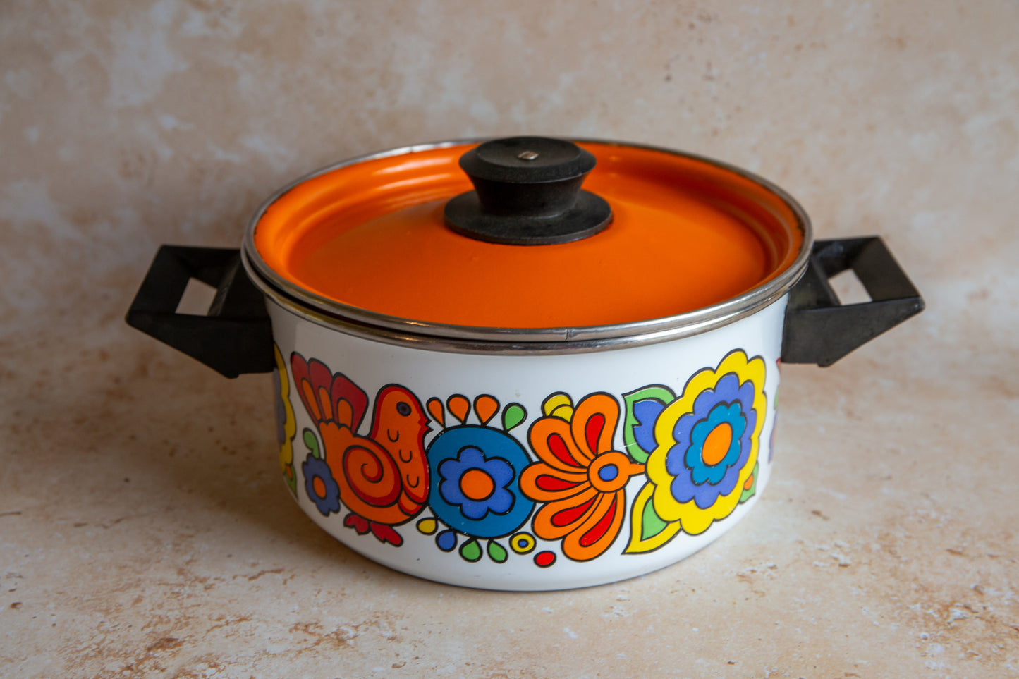 Medium Lord Nelson Gaytime Enamel Saucepan