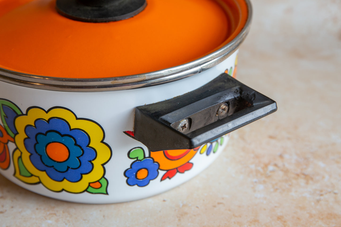 Medium Lord Nelson Gaytime Enamel Saucepan