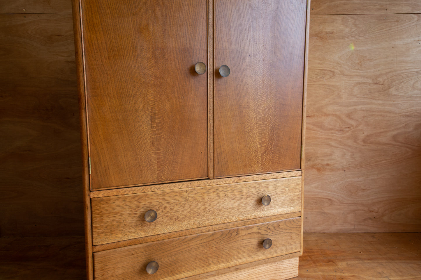 Austinsuite Oak Cupboard