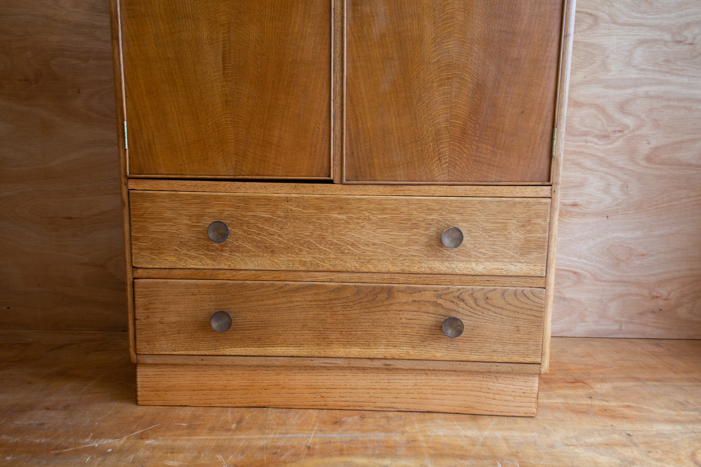 Austinsuite Oak Cupboard