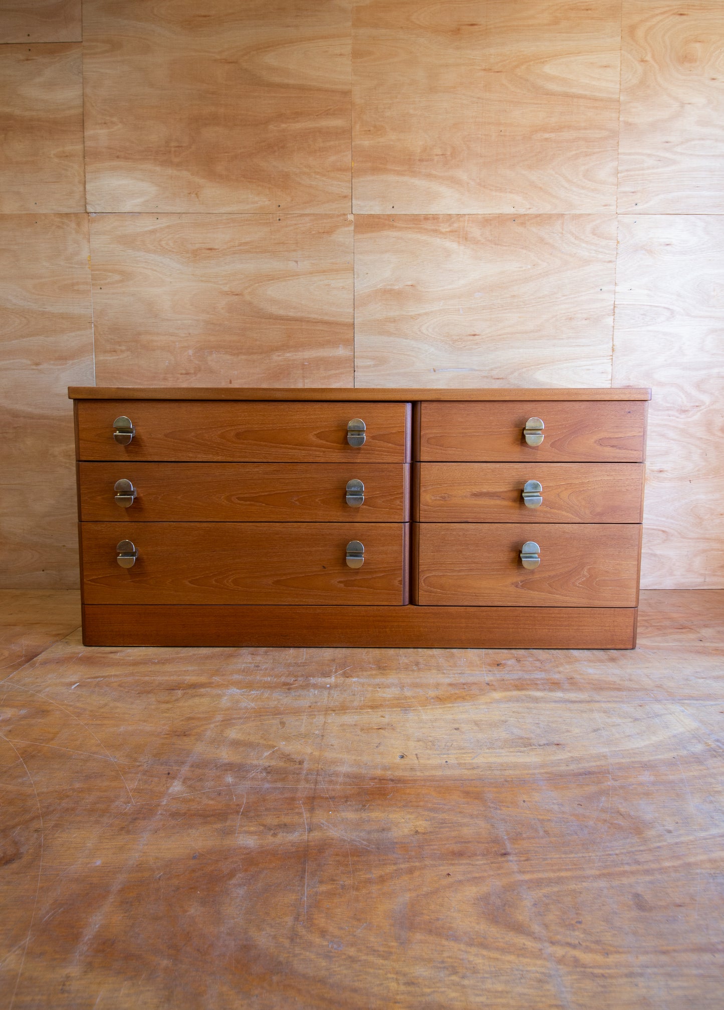 Vintage Stag Cantata Chest of Drawers