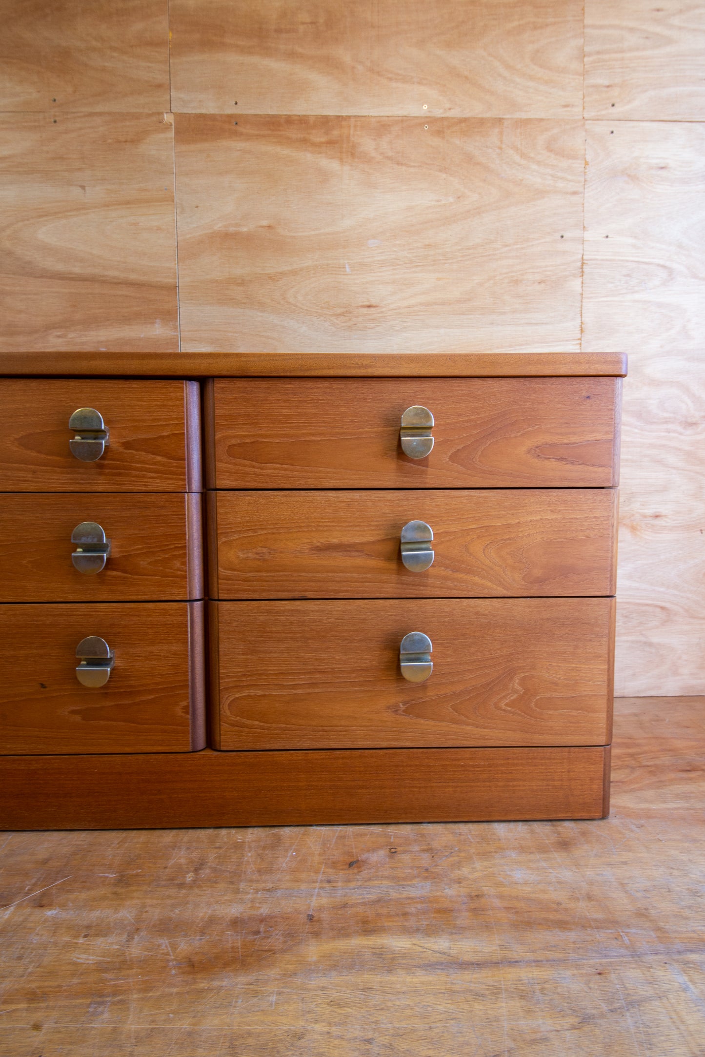 Vintage Stag Cantata Chest of Drawers