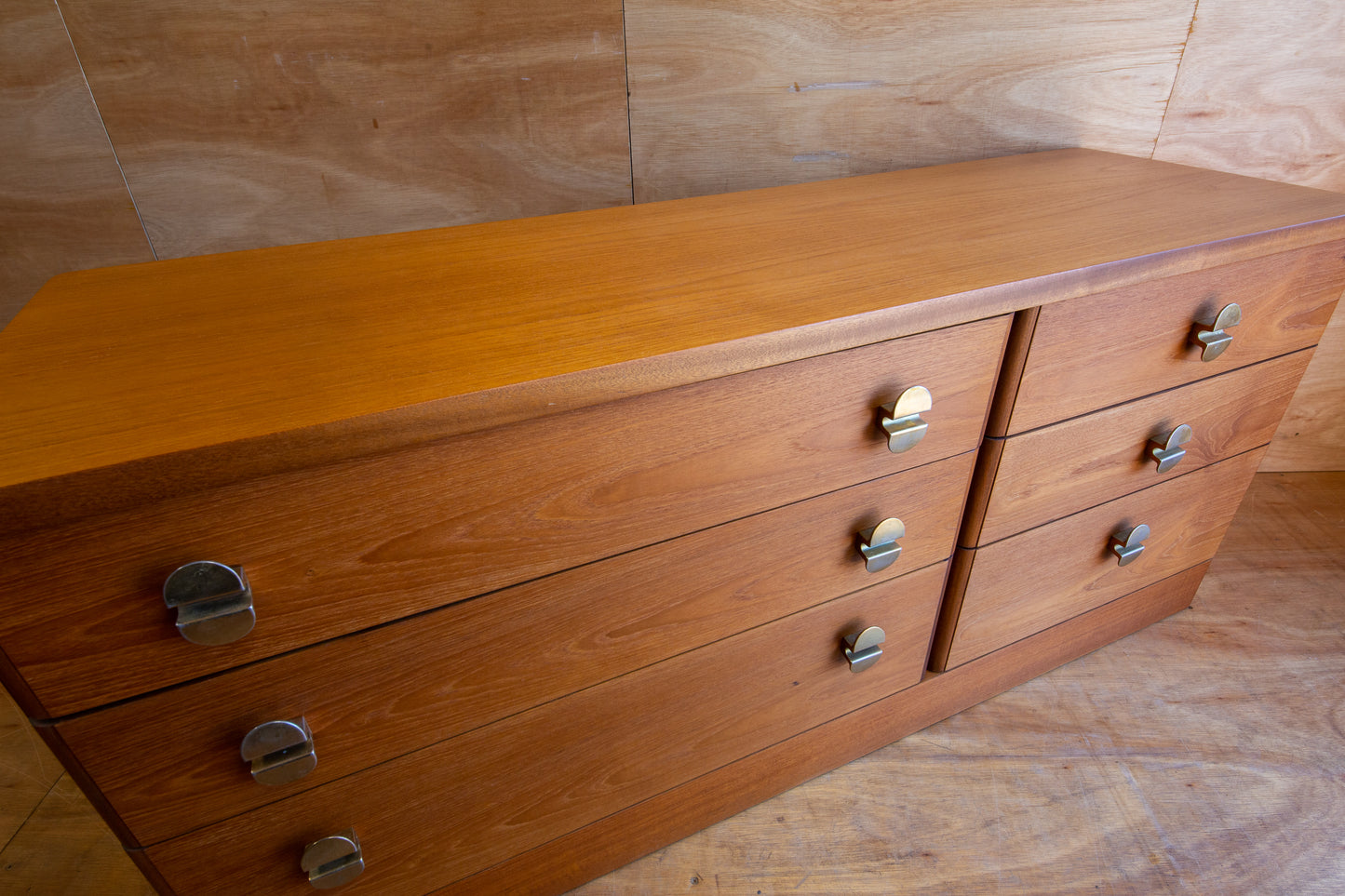 Vintage Stag Cantata Chest of Drawers