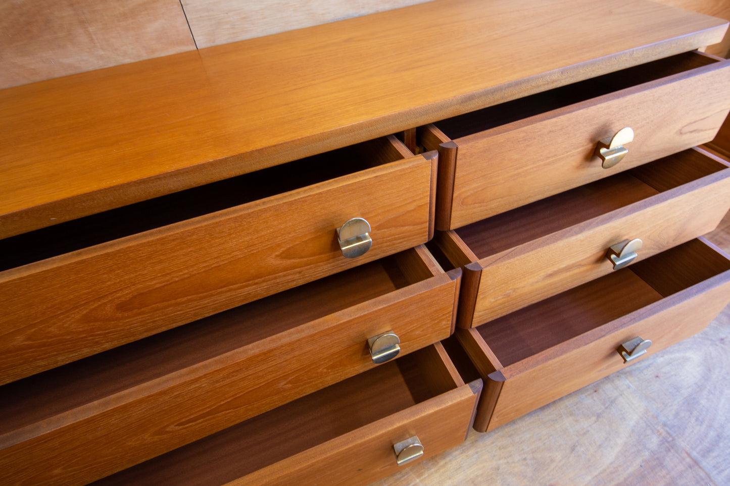 Vintage Stag Cantata Chest of Drawers
