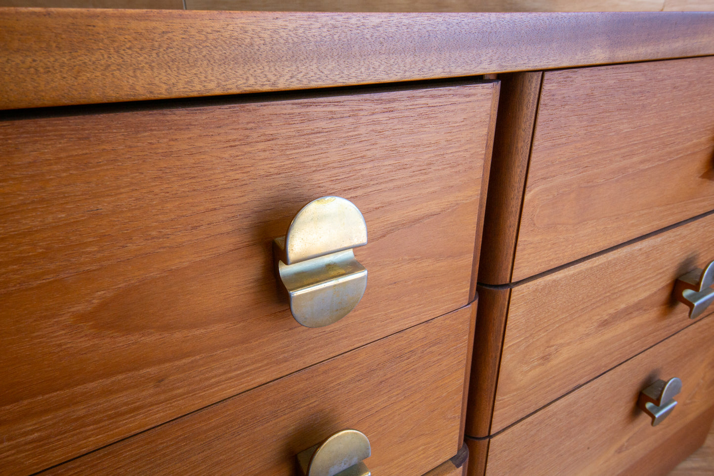 Vintage Stag Cantata Chest of Drawers