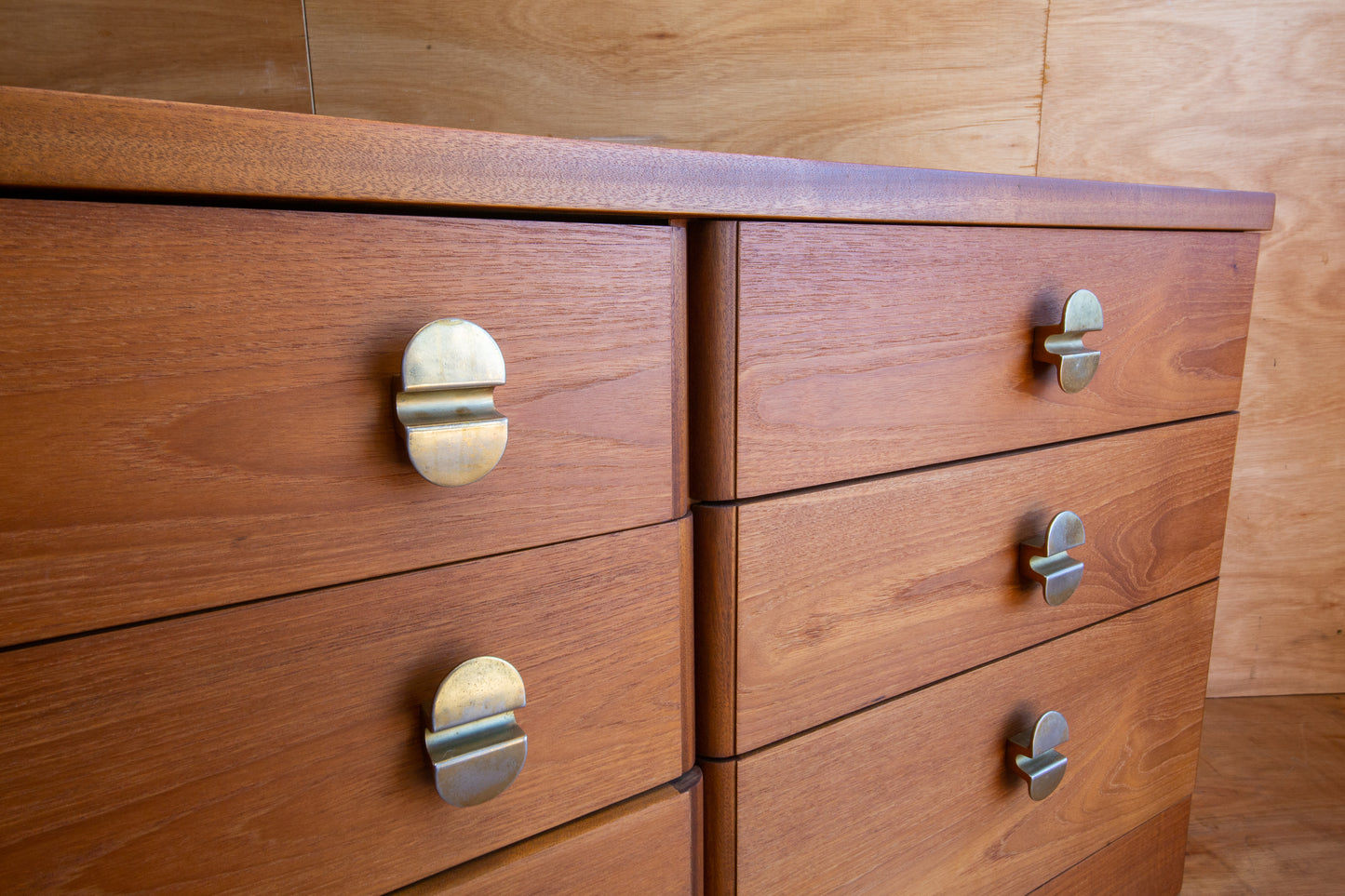 Vintage Stag Cantata Chest of Drawers