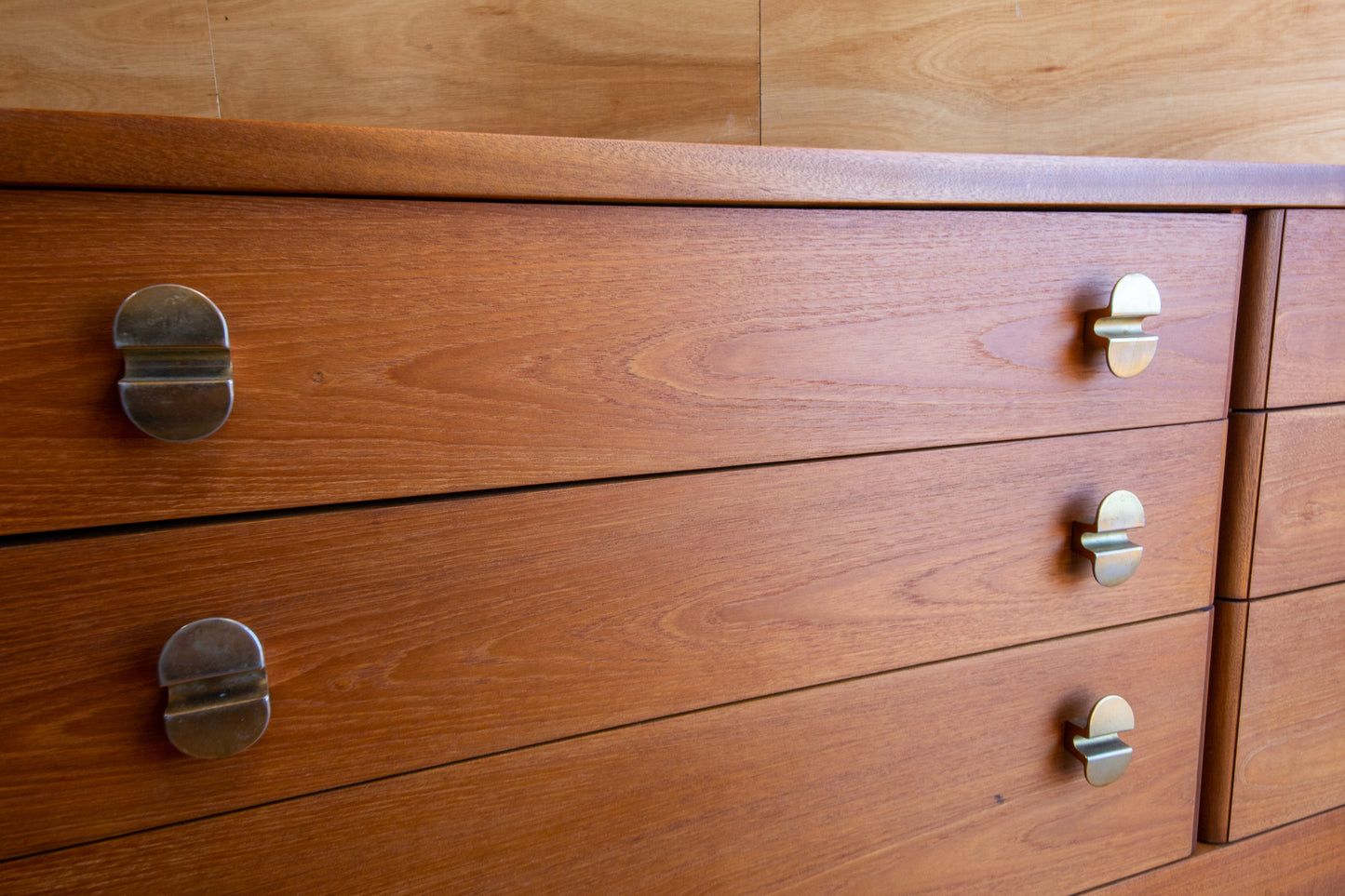 Vintage Stag Cantata Chest of Drawers
