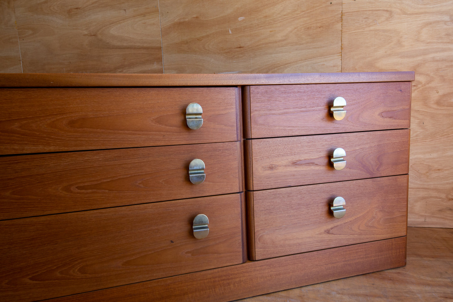 Vintage Stag Cantata Chest of Drawers